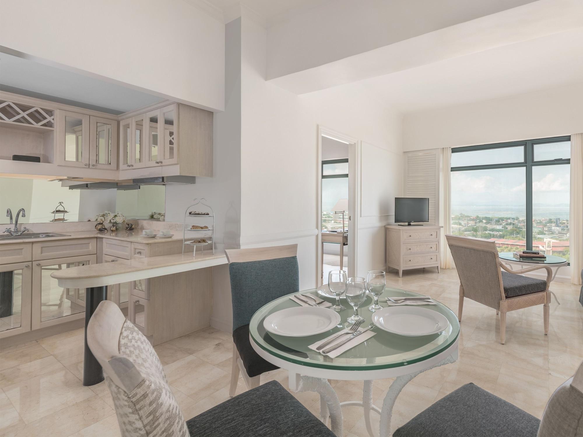 Vivere Hotel And Resorts Muntinlupa City Dış mekan fotoğraf
