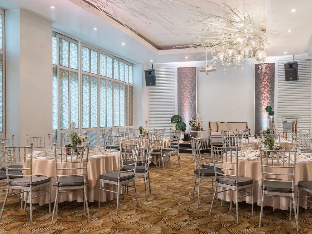 Vivere Hotel And Resorts Muntinlupa City Dış mekan fotoğraf