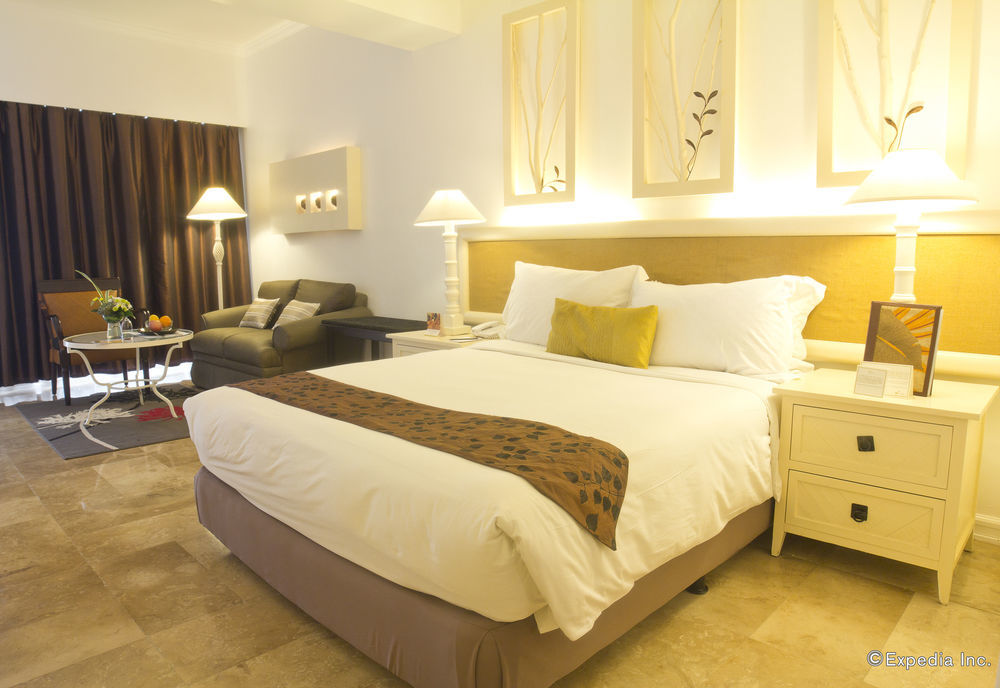 Vivere Hotel And Resorts Muntinlupa City Dış mekan fotoğraf