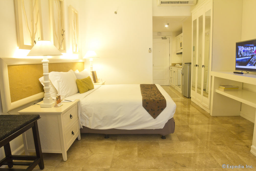 Vivere Hotel And Resorts Muntinlupa City Dış mekan fotoğraf